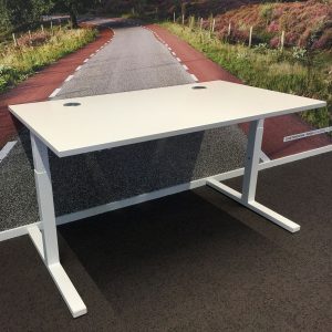 adjustable desks with screw