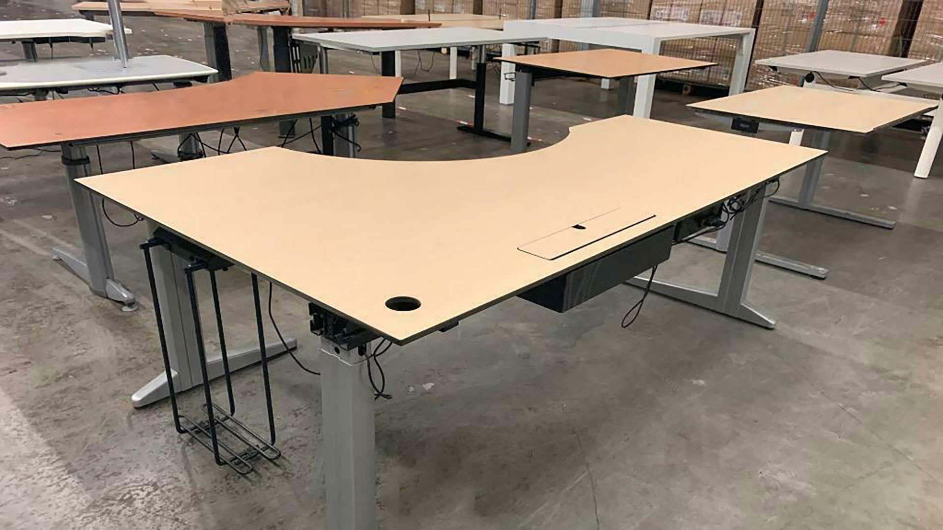 electric adjustable desks
