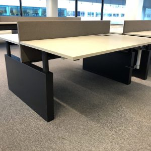 adjustable duo-desk with crank