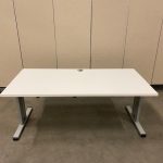 Adjustable desk with screw - 160x80xH62-82 cm, ST0552