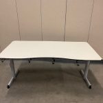 Adjustable desk with screw – 160x80/73xH64-84 cm, ST0593