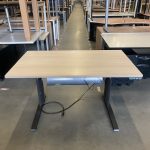 Electric adjustable desk (sit-sit) with cable management - 135x80xH62-82 cm, ST0300