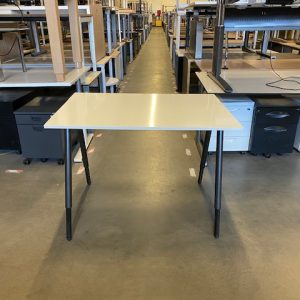 Adjustable desk with screw - 110x80xH62-82 cm, ST0666