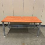 Adjustable desk by foot rotation and with cable management – 140x80xH68-78 cm, ST0927