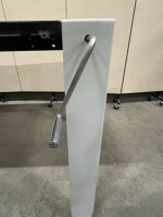 Ahrend - Adjustable desk with crank and cable management - 160x80xH62-86 cm, ST01318 - Image 3