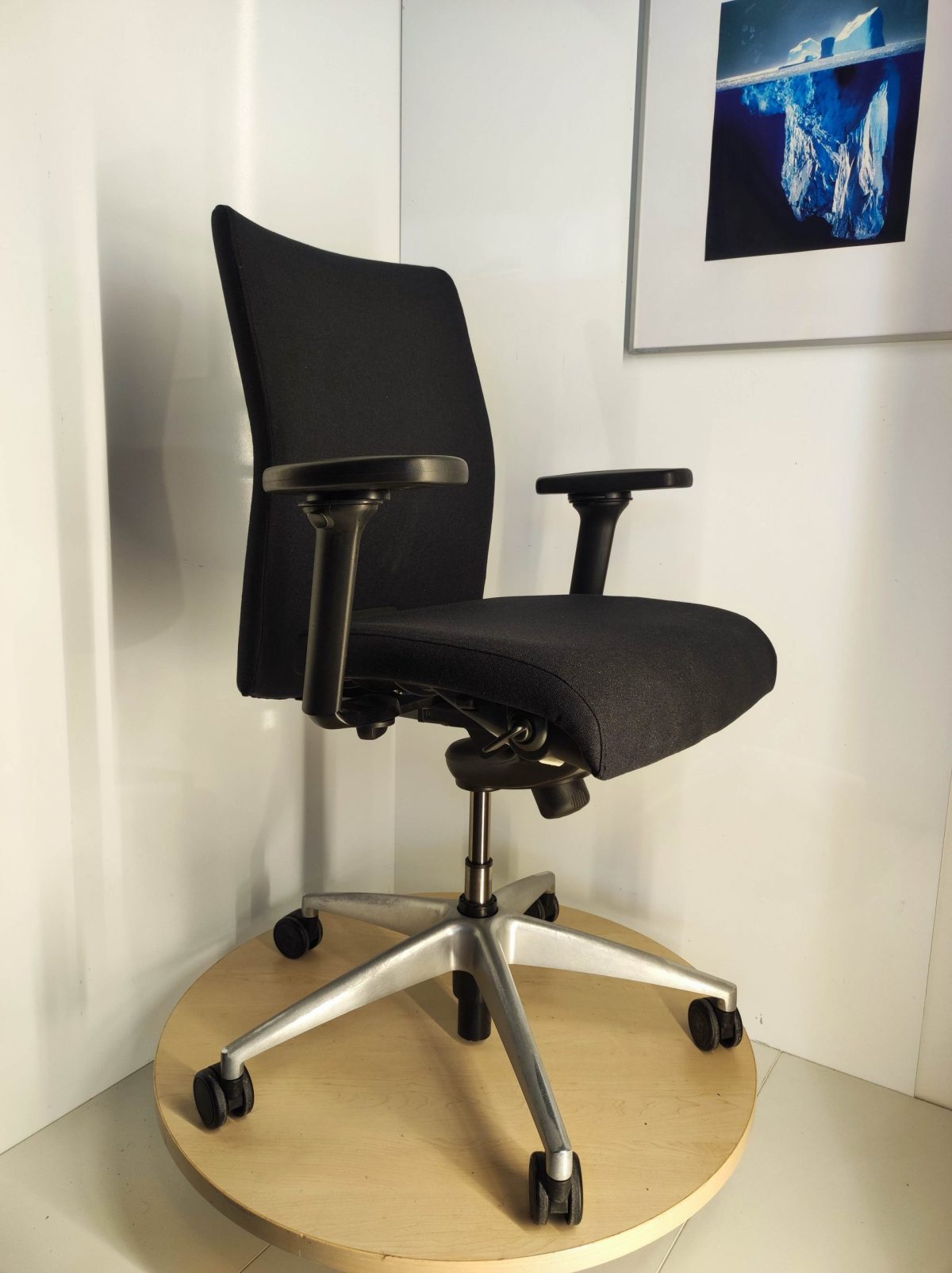 Girsberger Presto – Ergonomic chair with NEW FABRIC, ST02003 - Image 2