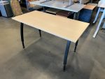 Lensvelt - Adjustable desk with screw - 140x70xH64-84 cm, ST02369 - Image 2