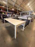 Markant - Adjustable desk with screw and power socket – 180x80xH62-82 cm, ST02489