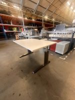 Vepa - Adjustable desk with crank and cable management – 140x80xH64-84 cm, ST02520