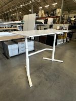 Gispen TM - Electric sit-stand desk with cable management 160x80xH64-130 cm, ST02683 - Image 5