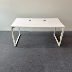 Adjustable desk with screw and cable management – 160x80xH62-84 cm, ST02905