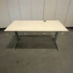 Adjustable desk with crank – 160x80xH64-91 cm, ST02928