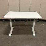 Ikea - Adjustable desk with screw – 120x80xH64-84 cm, ST02967