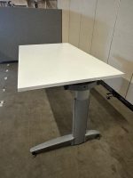 Scharf – Adjustable desk refurbished with screw and cable management ( the top is NEW ) – 140x80xH64-84 cm, ST03225 - Image 4