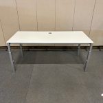 Sedus – Adjustable desk with screw and cable management – 180x80xH62-84 cm, ST03323