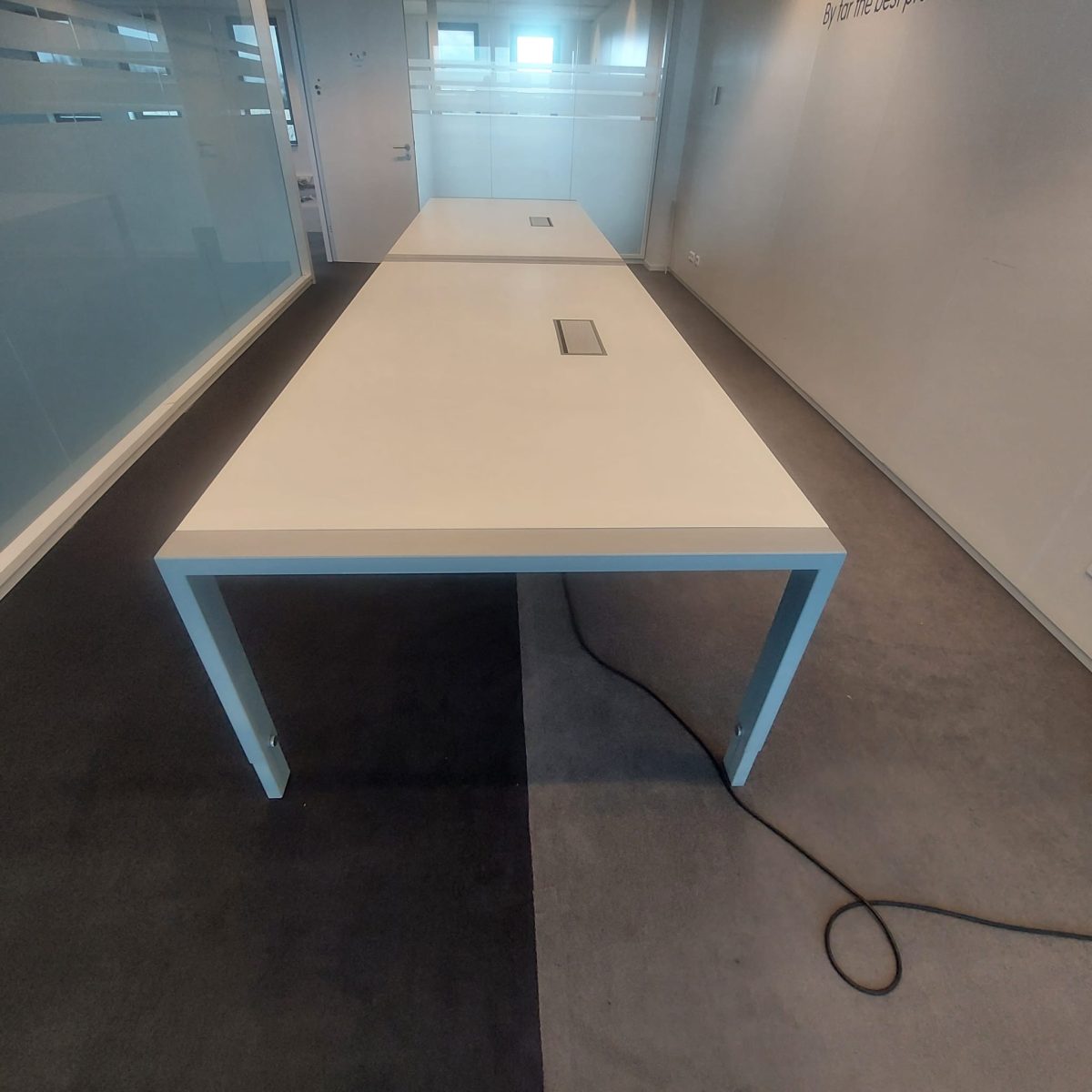 Ahrend - Adjustable conference table with screw, cable management and power socket – 240x120xH62-84 cm, ST03314 - Image 3