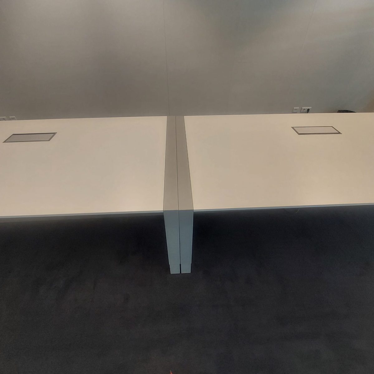 Ahrend - Adjustable conference table with screw, cable management and power socket – 240x120xH62-84 cm, ST03314 - Image 5