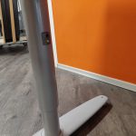 Kinnarps - Adjustable desk with crank and cable management – 180x90xH62-82 cm, ST03394 - Image 10