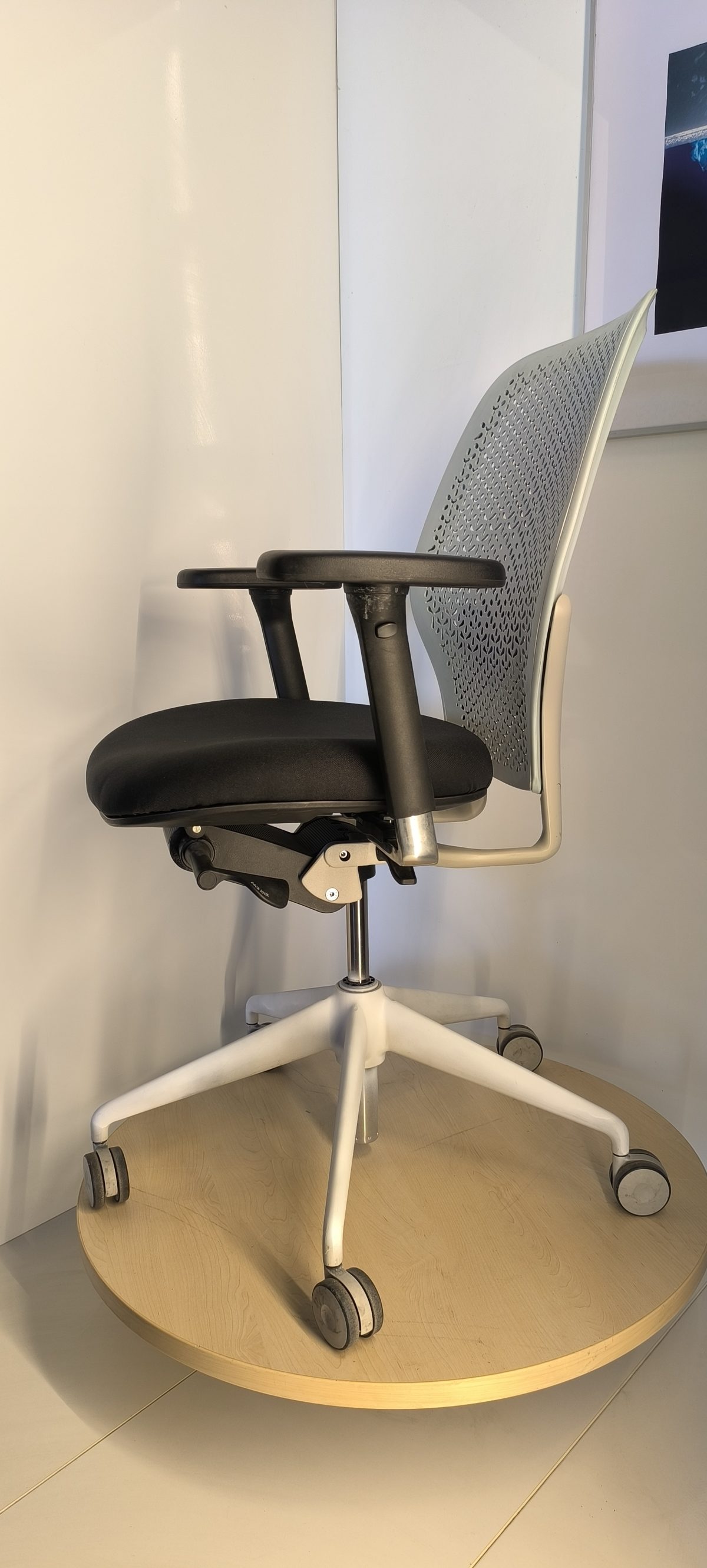 Orangebox – Ergonomic chair with NEW FABRIC, ST03535 - Image 3