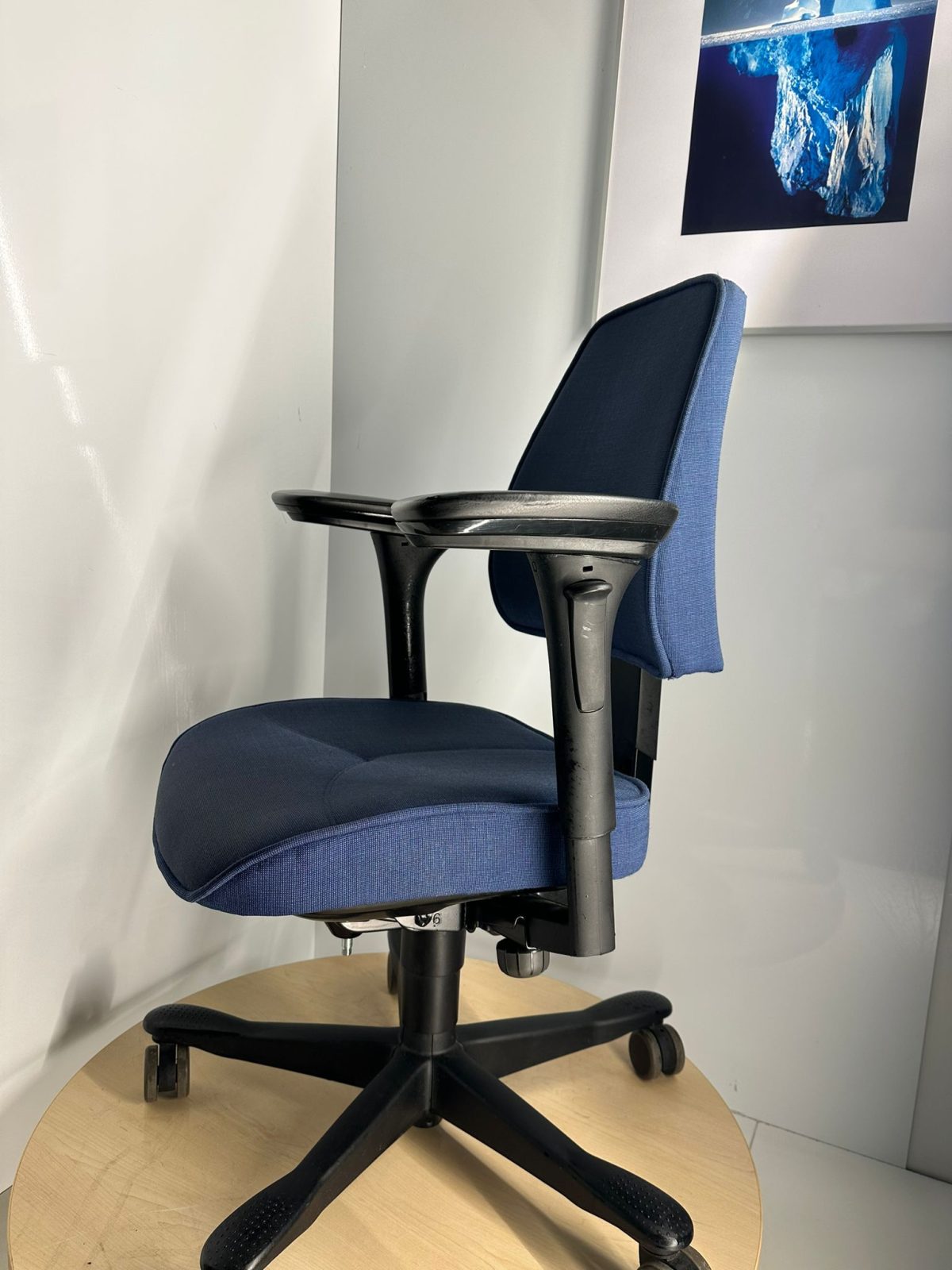 Kinnarps - Ergonomic chair, ST03575 - Image 4