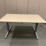 Aspa – Adjustable desk with crank and cable management – H64-84 cm, ST03719