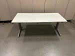 Aspa – Adjustable desk refurbished with crank and cable management ( the top is NEW ) – H62-84 cm, ST03721