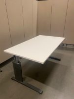 Vepa – Adjustable desk refurbished with crank and cable management ( the top is NEW ) – 140x80xH64-84 cm, ST03904 - Image 3