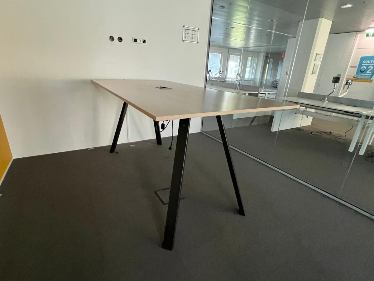 Ahrend - bar table / conference table with socket- 240x120xH111 cm, ST04075 - Image 9