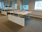 Ahrend - Adjustable duo-desk with crank, cable management, socket, monitor arm and divider - 160x80xH62-84 cm, ST04073 - Image 4