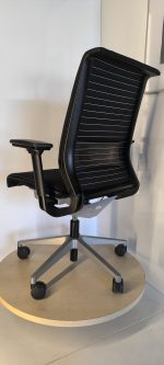 Steelcase Think V1 - Ergonomic chair with new fabric, ST04136 - Image 6