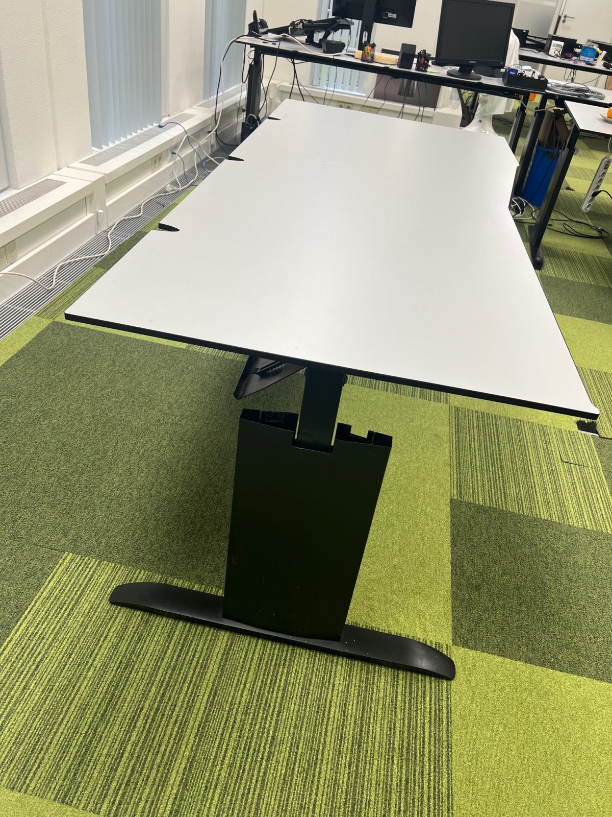 Lensvelt - Adjustable corner desk right with screw - 200x90/80xH62-82 cm, ST04190 - Image 5