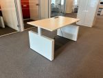 Ahrend - Adjustable desk with crank - 140x80xH62-84 cm, ST04096 - Image 2