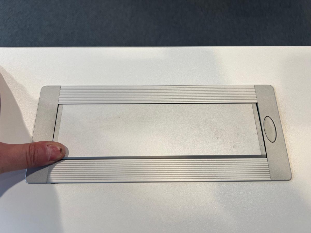 Ahrend - Adjustable desk with crank - 140x80xH62-84 cm, ST04096 - Image 12