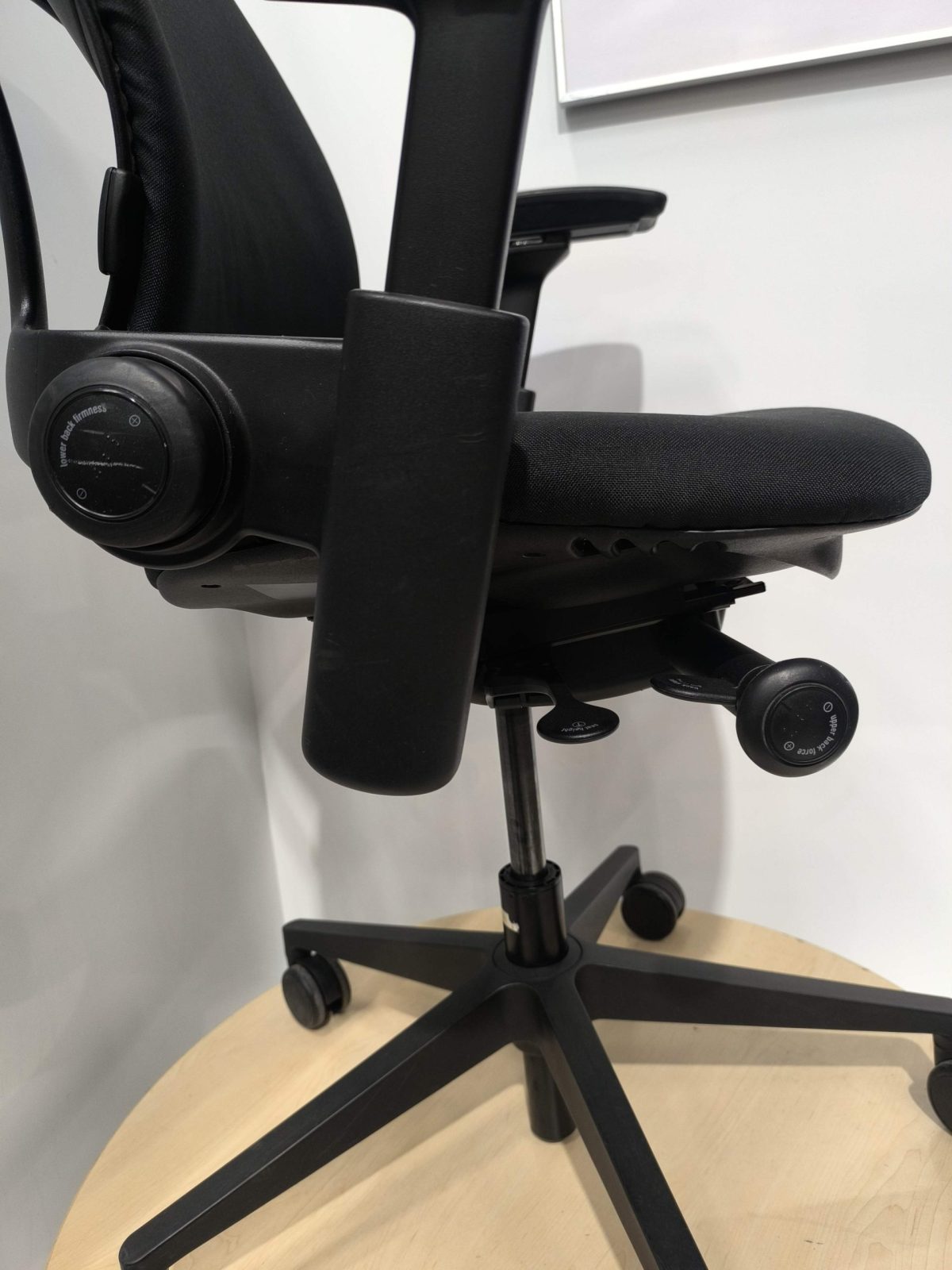 Steelcase Leap – Ergonomic chair with NEW FABRIC, ST04287 - Image 9