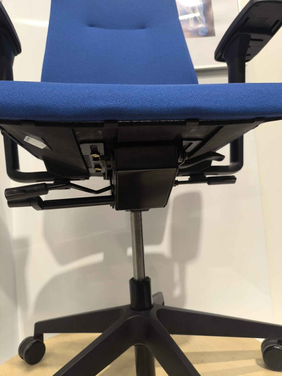 Konig&Neurath Jet II – Ergonomic chair, ST04343 - Image 9