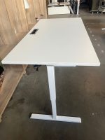 Adjustable sit-stand desk with crank and power socket – 160x80xH64-107 cm, ST04284 - Image 5