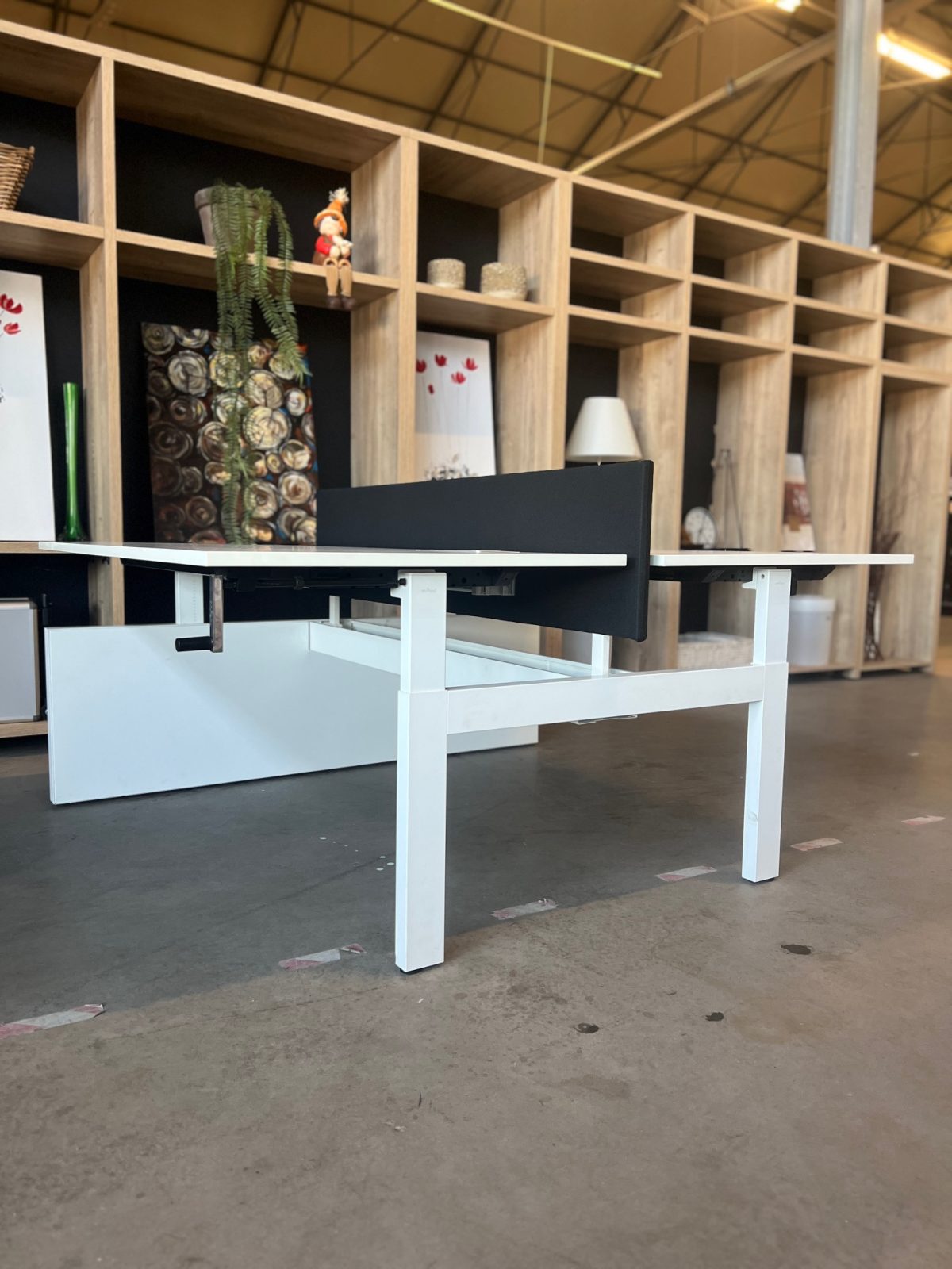 Ahrend – Adjustable duo-desk with crank, acoustic panel ( NEW FABRIC), cable management and power socket – 160x80xH62-86 cm, ST04330 - Image 3