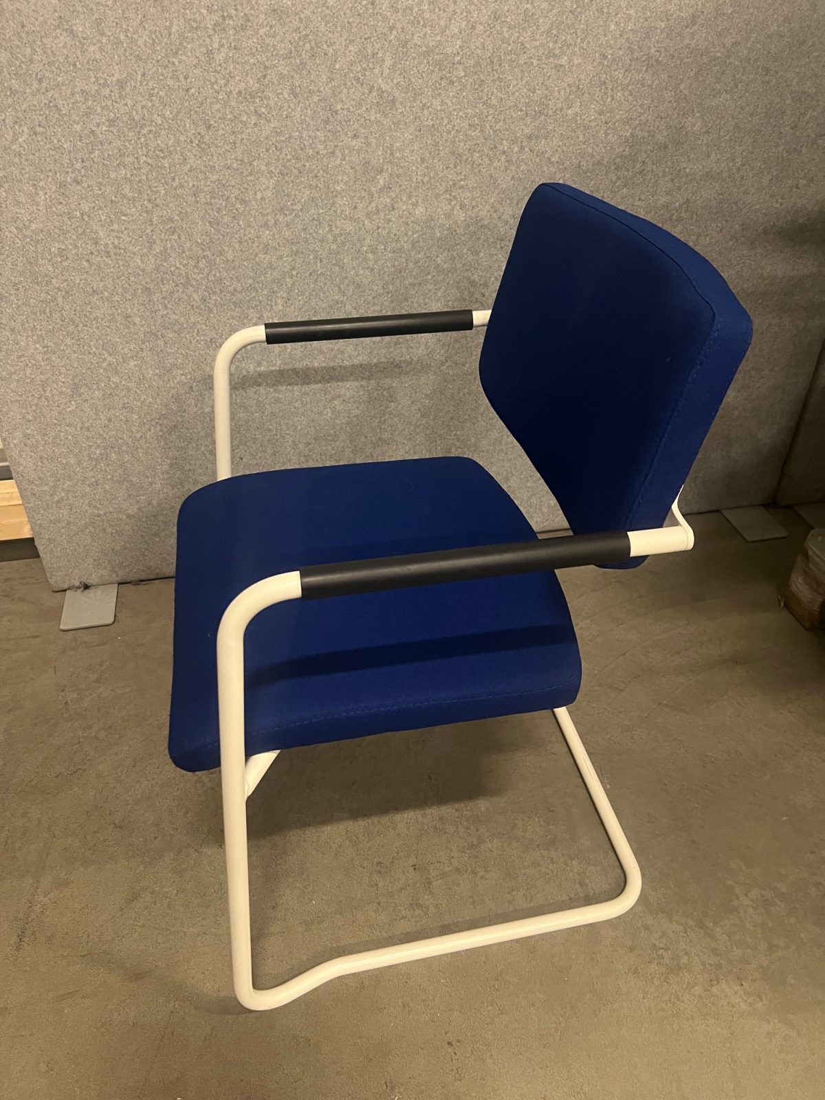 Conference chair, ST04362 - Image 3