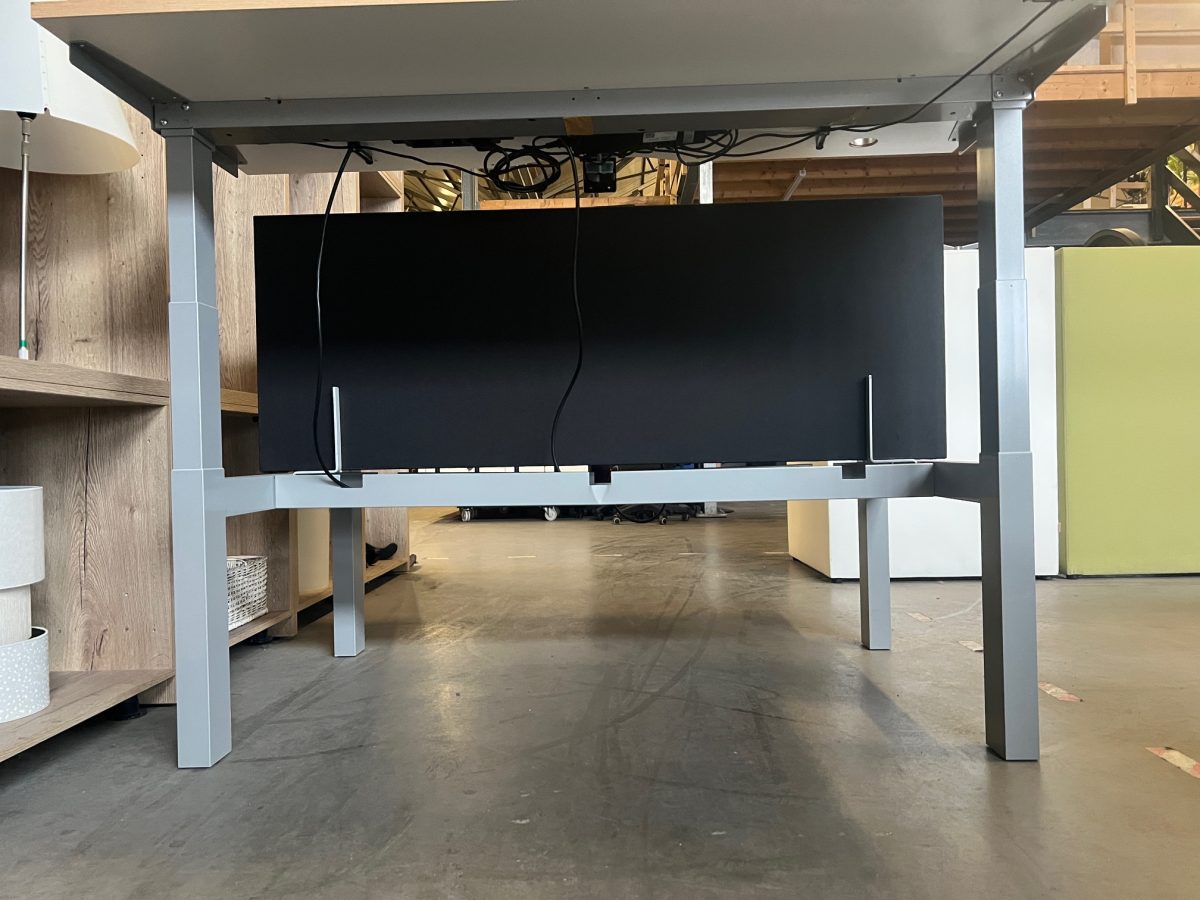 Voortman – Electric sit-stand duo-desk with cable management, Ergotron monitor arm, acoustic panel ( NEW FABRIC) – 160x76xH65-125 cm, ST04376 - Image 12