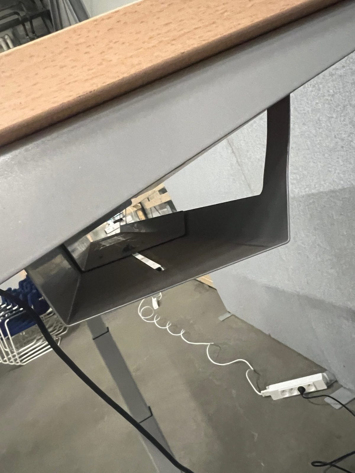 Electric sit-stand desk with cable management – 120x80xH62-128 cm, ST04379 - Image 7