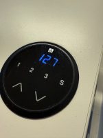 Drentea - Electric sit-stand duo-desk with cable management and divider – 140x80xH62-128 cm, ST04426 - Image 11