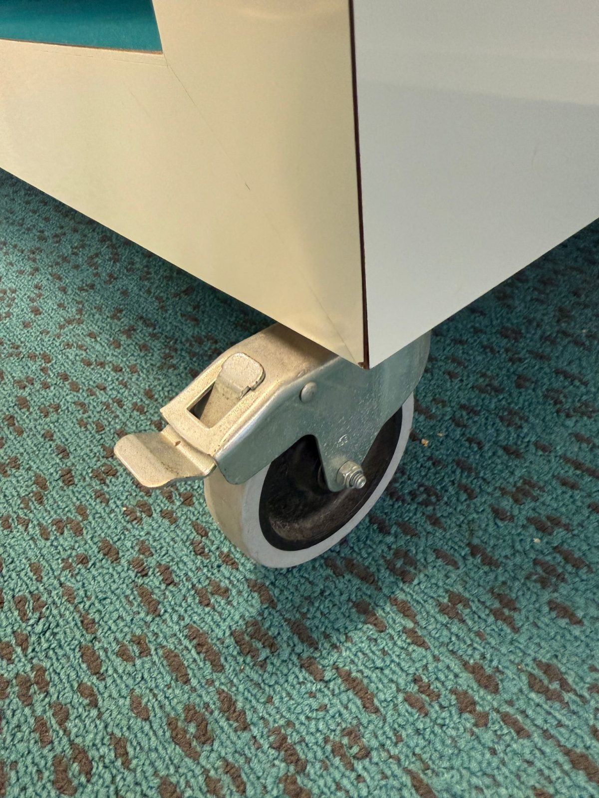 Storage cabinet on wheels – 126x55xH182 cm, ST04428 - Image 7