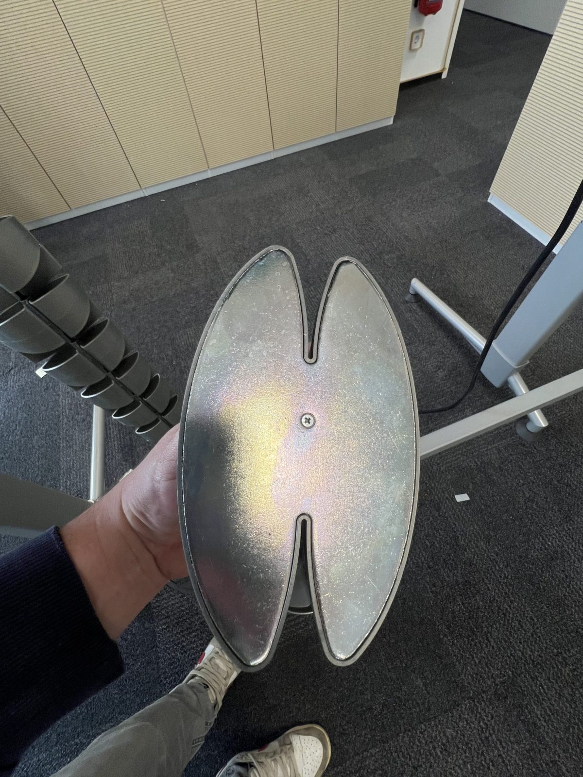 Electric sit-stand desk with cable management and display with memory – 160x80x72-138 cm, ST04419 - Image 3