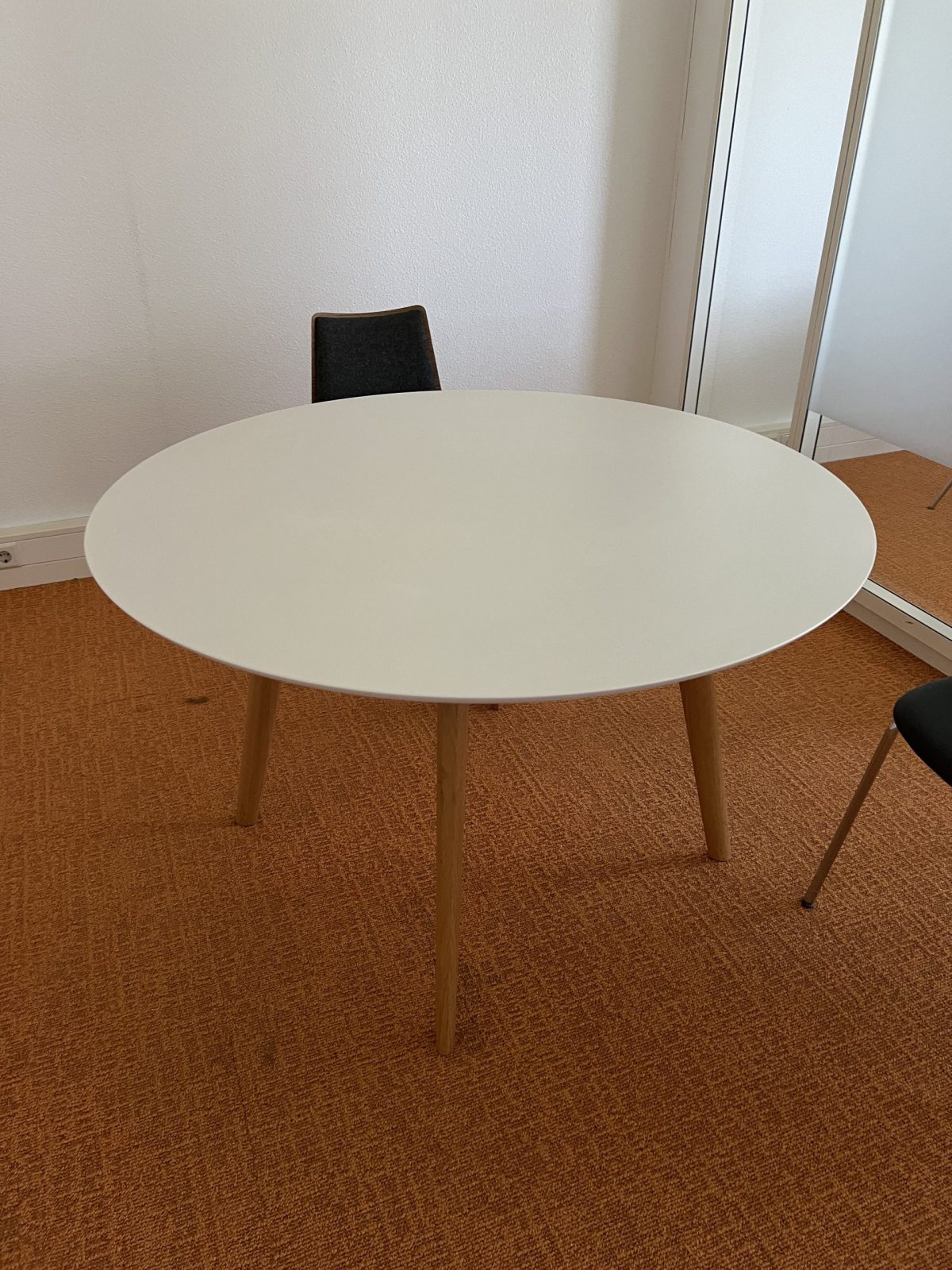 Arper - Canteen table – diameter 120xH75 cm, ST04412 - Image 2