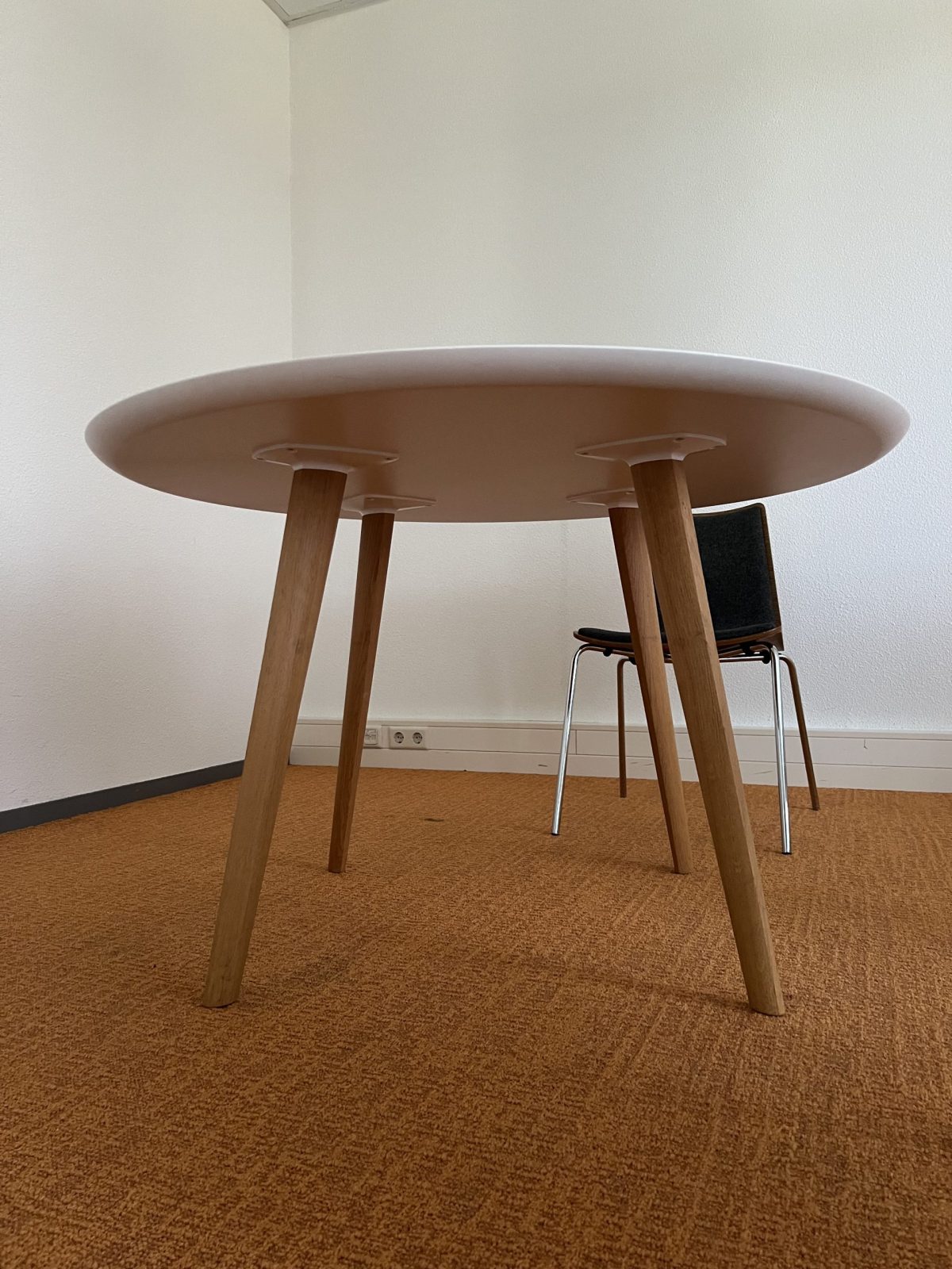 Arper - Canteen table – diameter 120xH75 cm, ST04412 - Image 4