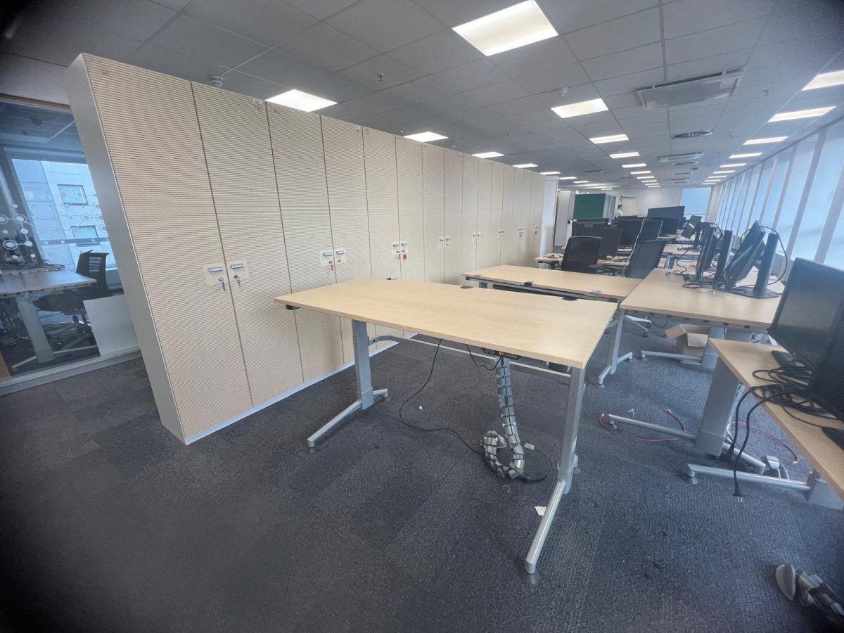 Electric sit-stand desk with cable management and display with memory – 160x80x72-138 cm, ST04419 - Image 2