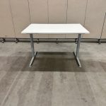 Aspa - Adjustable desk with screw and cable management – 120x80xH62-84 cm, ST04020