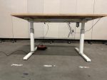Gispen - Electric sit-sit desk refurbished with cable management ( the top is NEW ) – 140x80xH62-84 cm, ST03201 - Image 5
