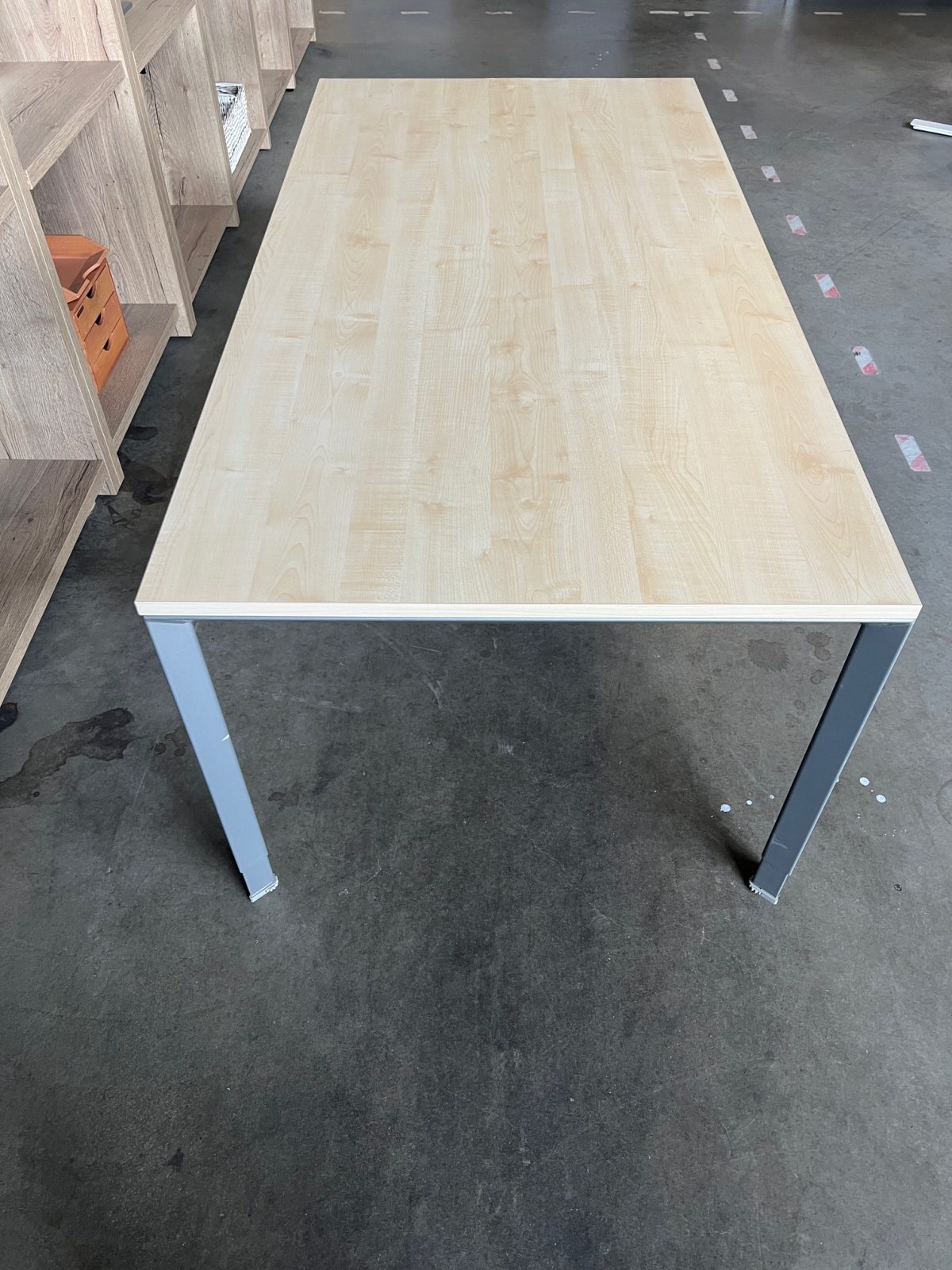 Ahrend - Adjustable desk with screw – 180x90xH64-86 cm, ST04248 - Image 4