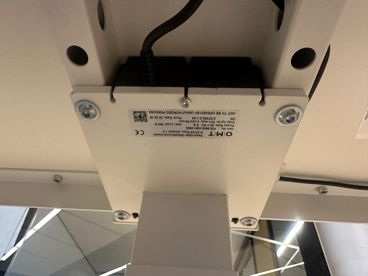 Voortman – Electric sit-stand duo-desk with cable management , power socket and divider – 160x80xH65-130 cm, ST04450 - Image 9